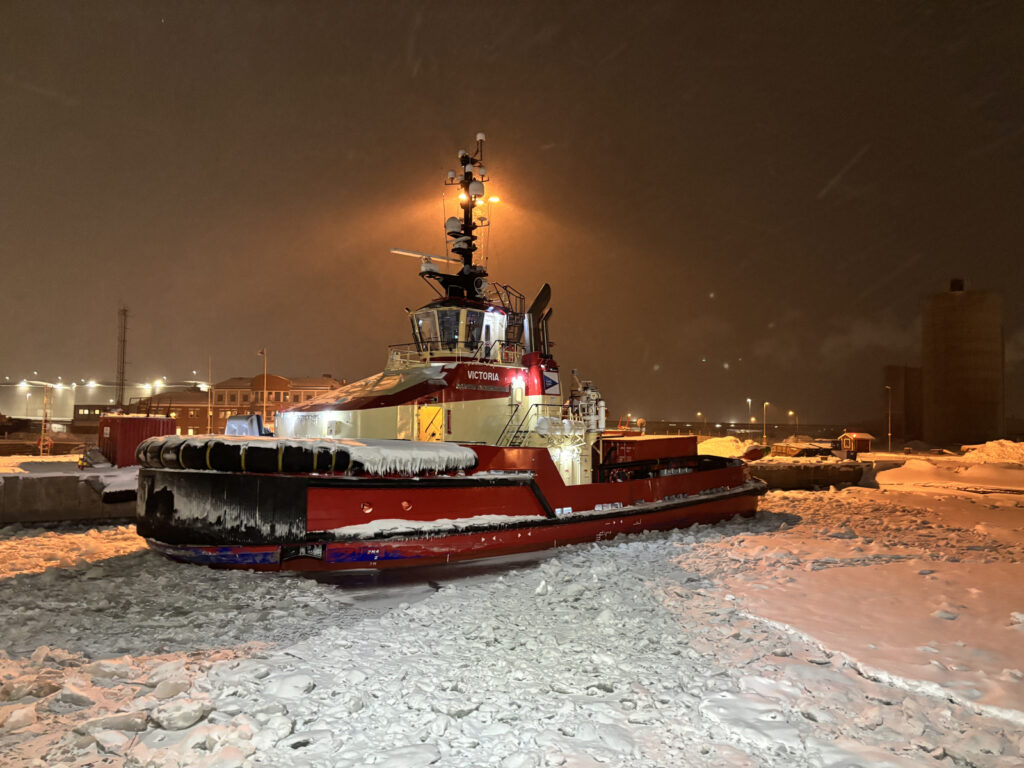 Luleå bogserbåt Luleå hamn is vinter Vilja