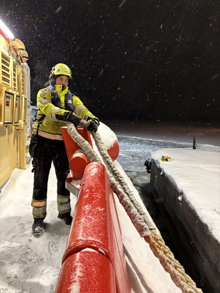 Luleå bogserbåt Luleå hamn is vinter Vilja